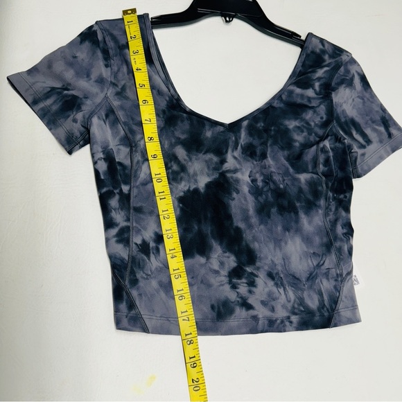 NWT lululemon Align Diamond tie Dye Top size 6 - Picture 6 of 7